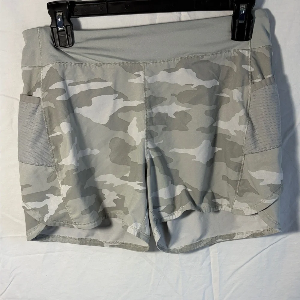 Athleta Girl Printed Record Breaker 3” Short - XXL(16) Gray Camouflage